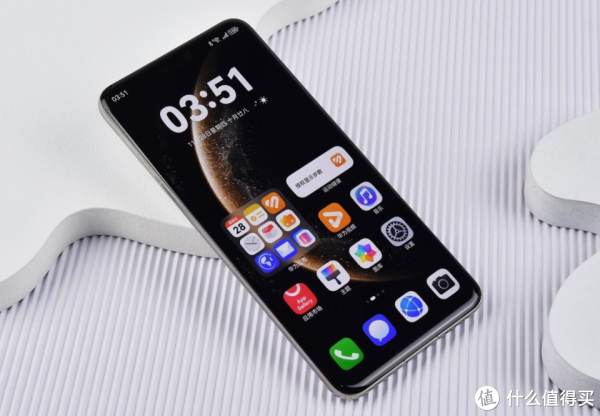 网上配资官网 华为Mate70Pro+豁出去了，16GB+512GB跳水3183元，如今已濒临下架